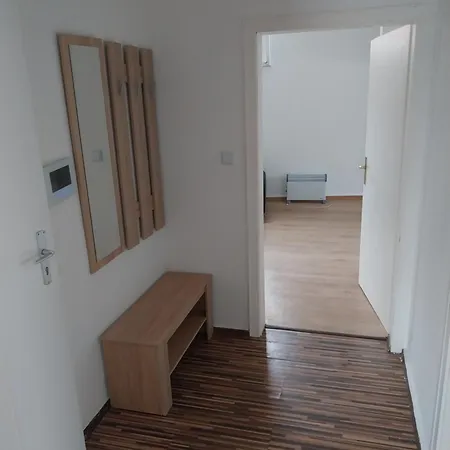 Apartment 3 Ferien & Monteurwohnung 1 Etage Riedstadt
